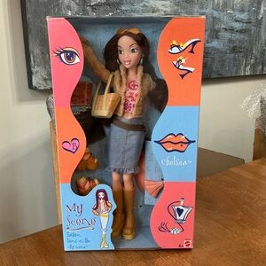 Vintage 2002 My Scene Chelsea Barbie Doll Fashion Teen on the City Scene.